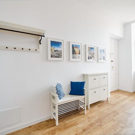 Spacious Riverviews Apartment Near Piata Unirii Oradea Buitenkant foto