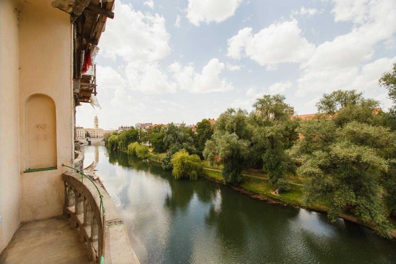 Spacious Riverviews Apartment Near Piata Unirii Oradea Buitenkant foto