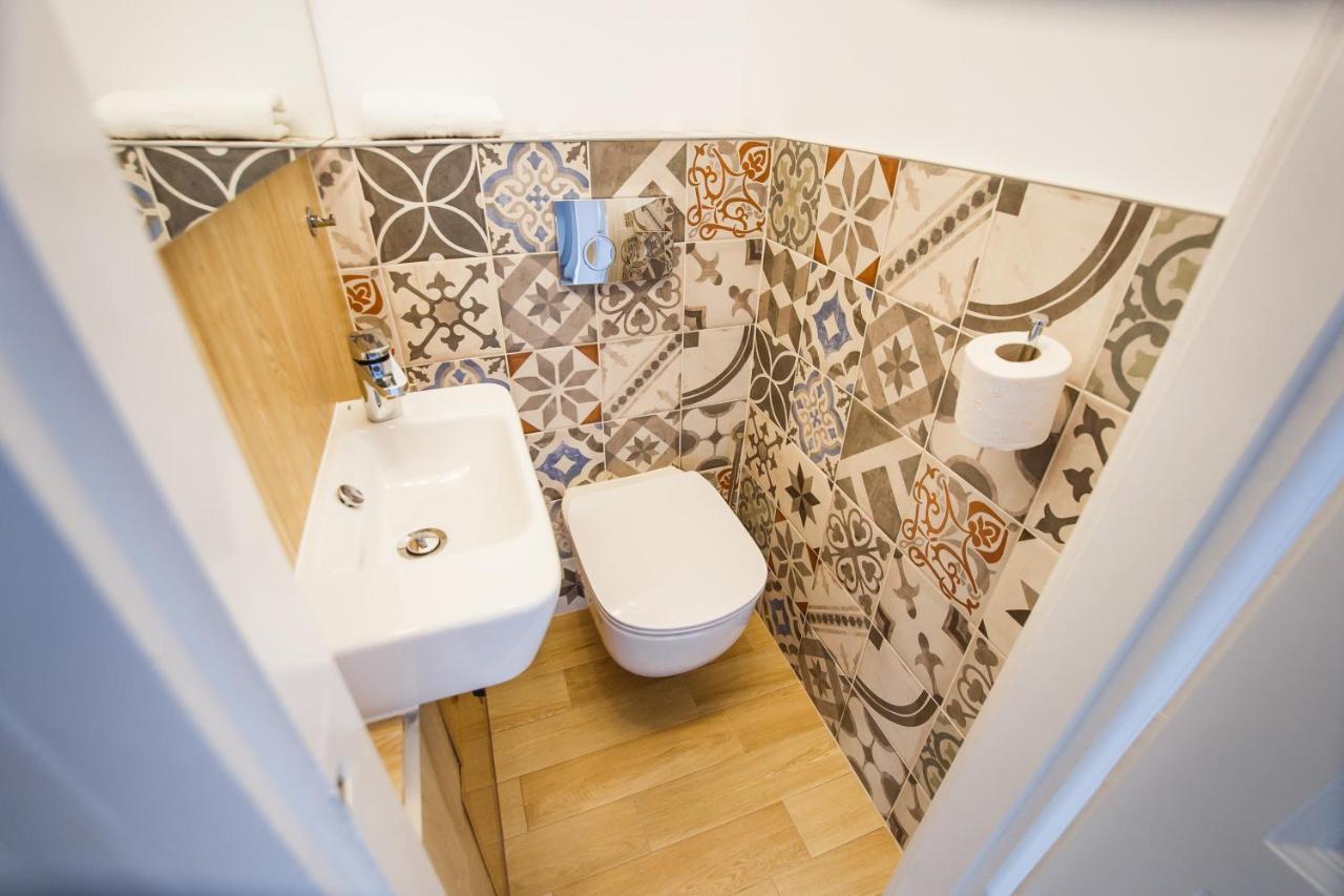Spacious Riverviews Apartment Near Piata Unirii Oradea Buitenkant foto